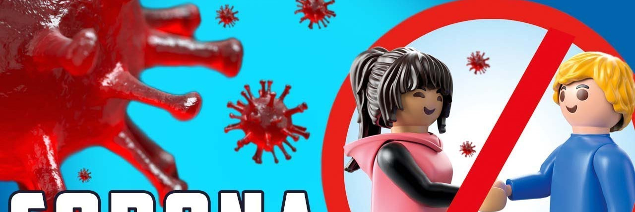 Playmobil “Let’s Keep Our Distance”